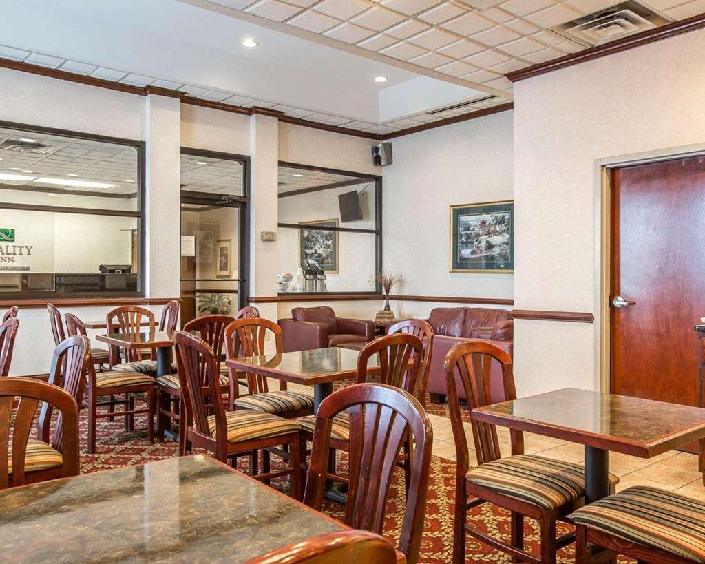 Quality Inn Suwanee I-85 Restoran fotoğraf