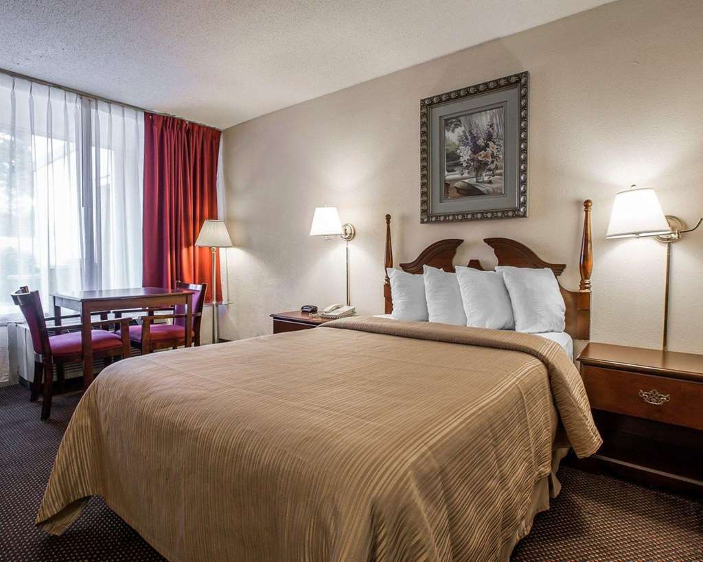 Quality Inn Suwanee I-85 Oda fotoğraf