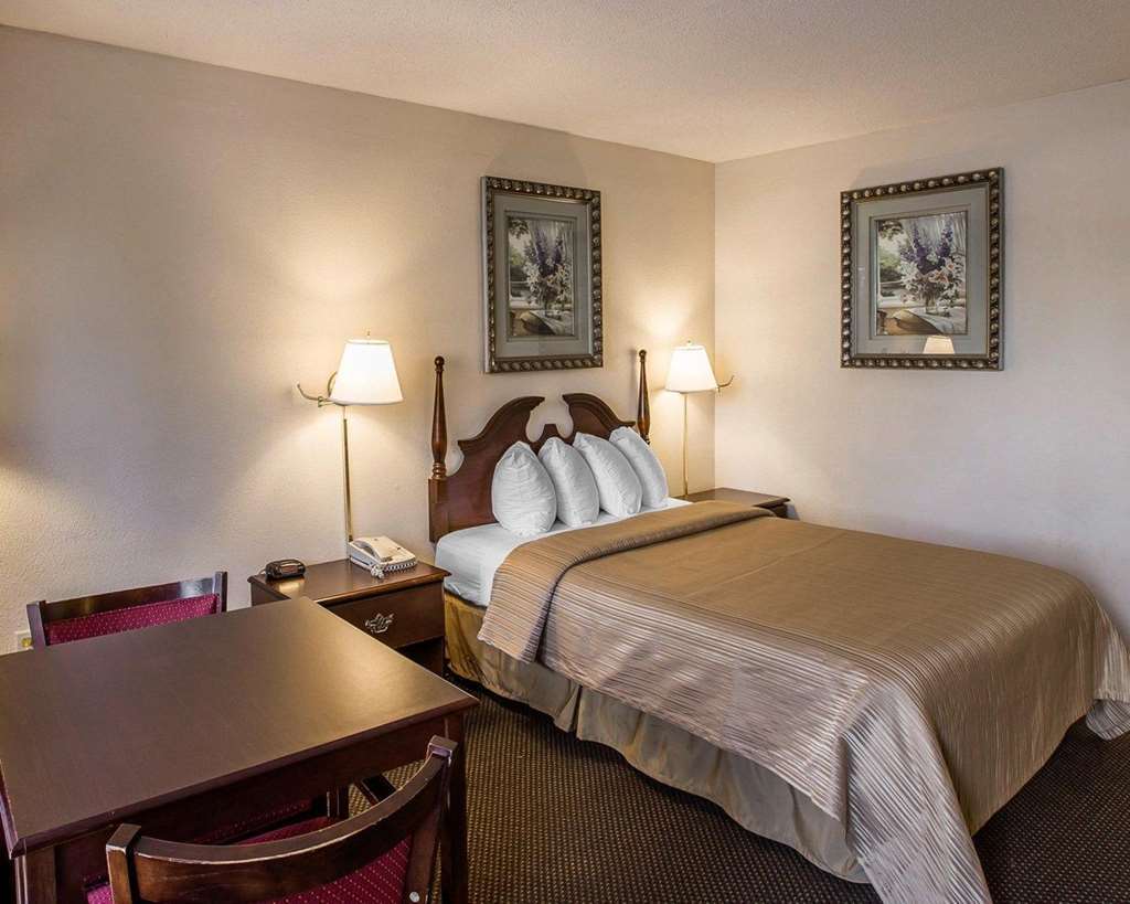 Quality Inn Suwanee I-85 Oda fotoğraf